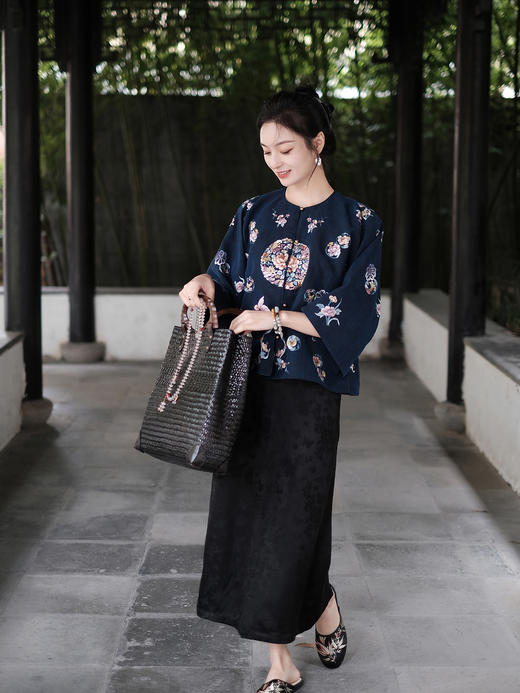 高货限量| 盛唐牡丹 |香云纱手工刺绣对襟短褂 [特价] 商品图0