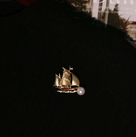 甄珠贝 【扬帆】天然淡水胸针 9-10mm 男士适用