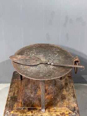 平底铁锅与支架铁铲套组，顺丰包邮