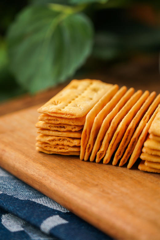 //【一方云拾蟹黄肉松双层脆】无法拒绝❗终于找到这种饼干！又薄又脆还有夹心！蟹黄肉松≥8.5% 真材实料看得见！ 商品图6