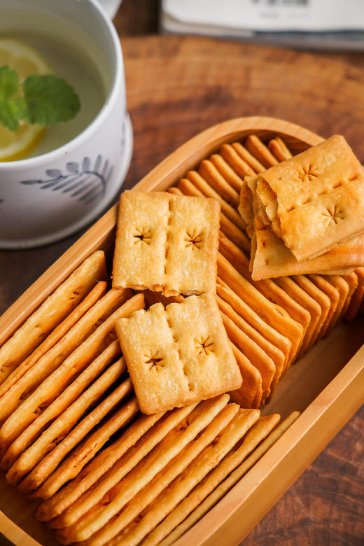 //【一方云拾蟹黄肉松双层脆】无法拒绝❗终于找到这种饼干！又薄又脆还有夹心！蟹黄肉松≥8.5% 真材实料看得见！ 商品图3