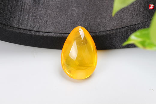 【仟仟】蜜蜡水滴形吊坠 商品图0
