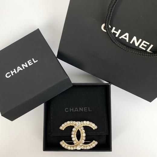 小香双C水钻胸针 商品图6