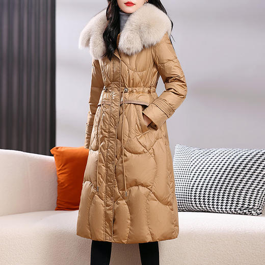 TC25440 卡其色白鸭绒羽绒服女中长款过膝2023冬时尚洋气狐狸毛领外套收腰 商品图0