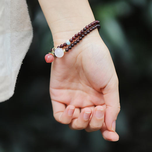 *自营*石榴石水晶玛瑙手串桃子吊坠 ｜ 红石榴黄水晶款式可选。红色石榴石天河石玛瑙水晶手链繁华碧玺。 商品图5