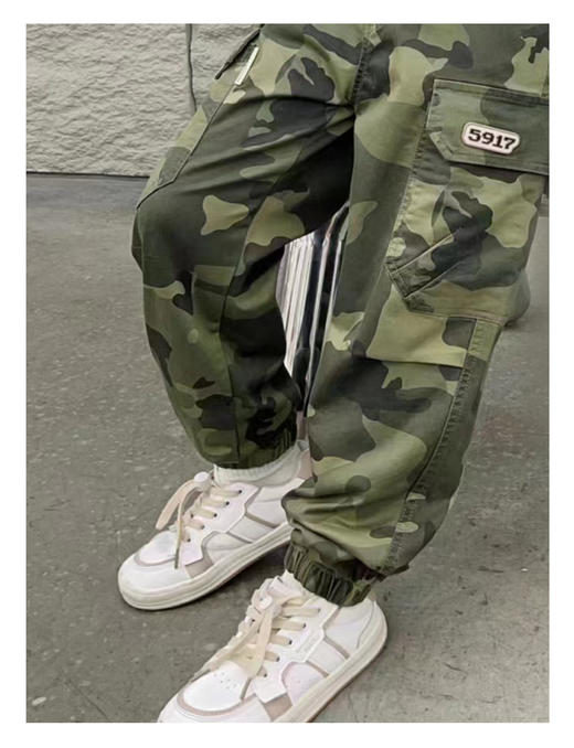 《追风少年》重工儿童迷彩系列工装裤，精选优质面料  质地柔软  手感舒适 精简百搭  给娃的迷彩派对 商品图1