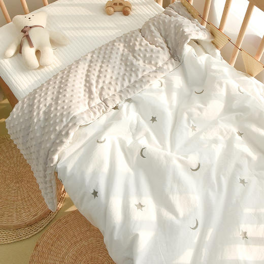 【母婴用品】水洗棉刺绣空调被豆豆绒安抚盖被 商品图0