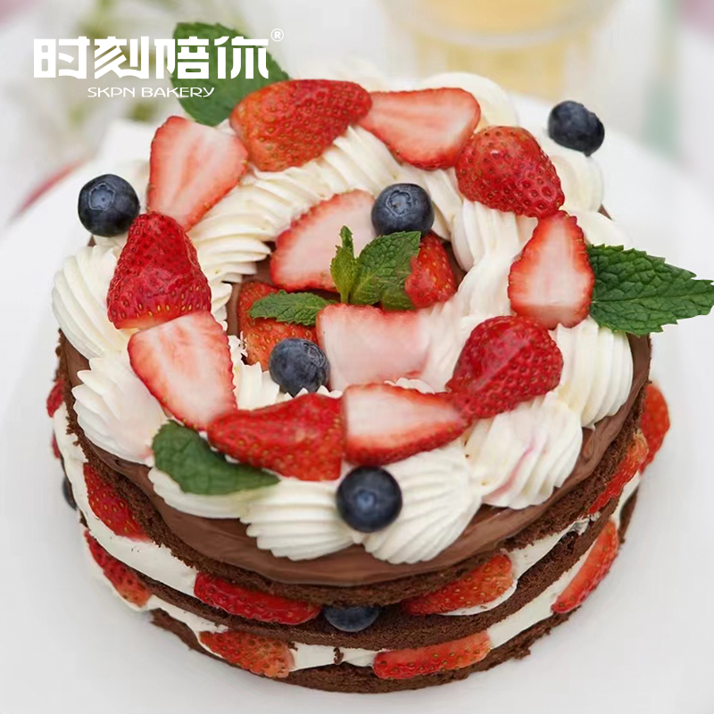 莓有烦恼草莓生日蛋糕