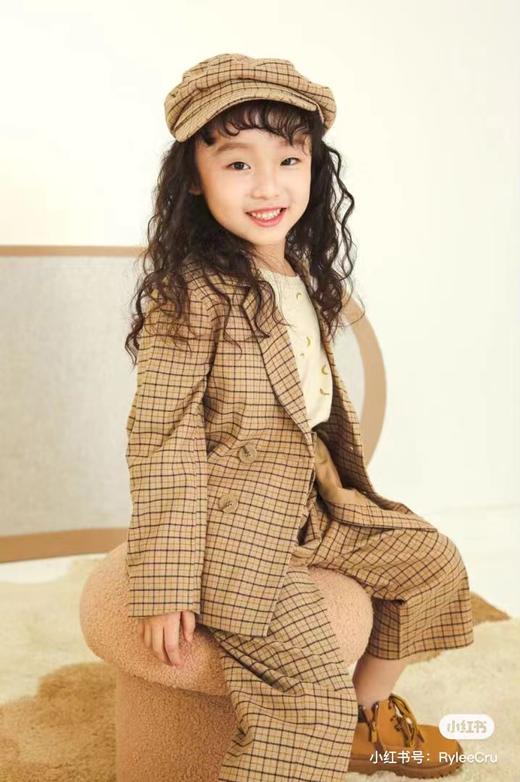 8楼 RYLEE CRU童装 复古西装外套 吊牌价：579  活动价：232 商品图0