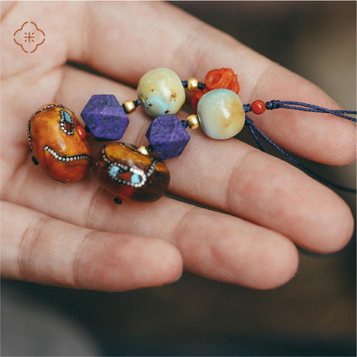 尼泊尔回流工艺搭配一些晓东足金片片做的手机挂件   每一个蜜饼子都得称过 商品图3