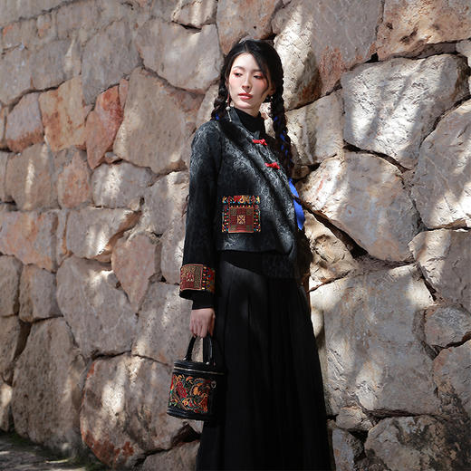 续弦歌设计感阔腿裤｜版型很好 显瘦显高｜现货加急发 商品图0