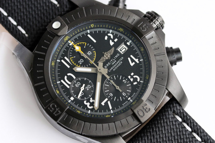 GF厂百年灵复仇者系列计时夜间任务版怎么样-GF手表评测