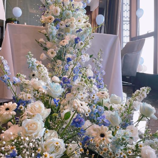 蓝色系鲜花生日布置 商品图3