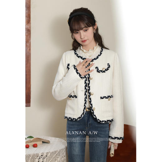 鹿向南 《云朵慕斯》小香风短外套 商品图1