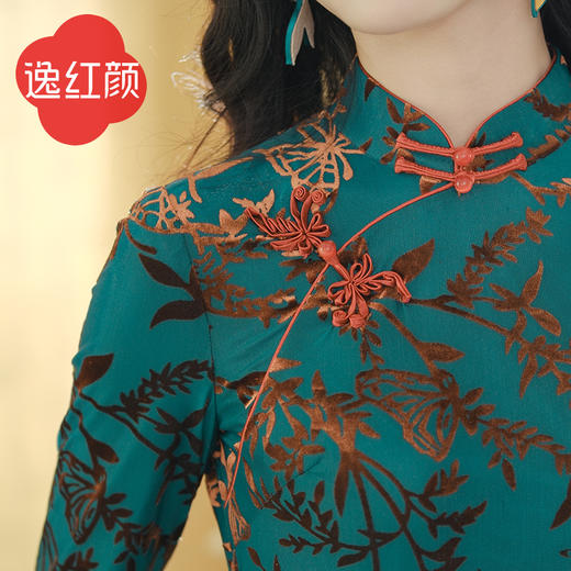 逸红颜蝶语扇2025年秋季新款弹力烂花丝绒旗袍改良版连衣裙女日常 商品图3