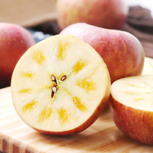 2025年云南高山丑苹果红富士  包邮 商品图0