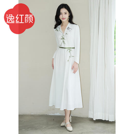 逸红颜华光陈数同款2025春季款新中式手工刺绣正装连衣裙优雅礼服 商品图1