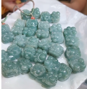 40753翡翠貔貅22*40mm吊坠∨多样性发一