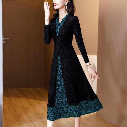 DD-秋冬新款时尚V领收腰针织假两件连衣裙 商品图2