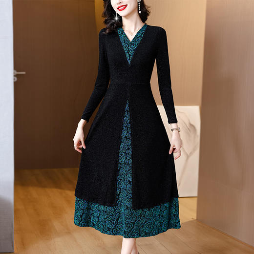 DD-秋冬新款时尚V领收腰针织假两件连衣裙 商品图1