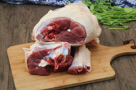 【新品上市】苏食鲜带皮山羊腿肉（切块）1kg【021】