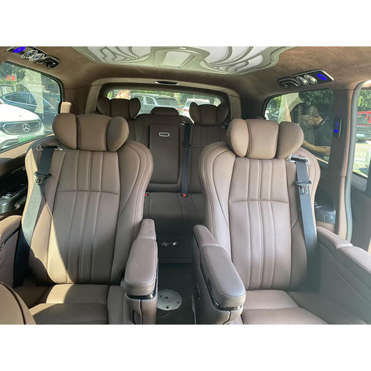 奔驰 威霆 2.0T 商务版 7座【长租-北京】 商品图4