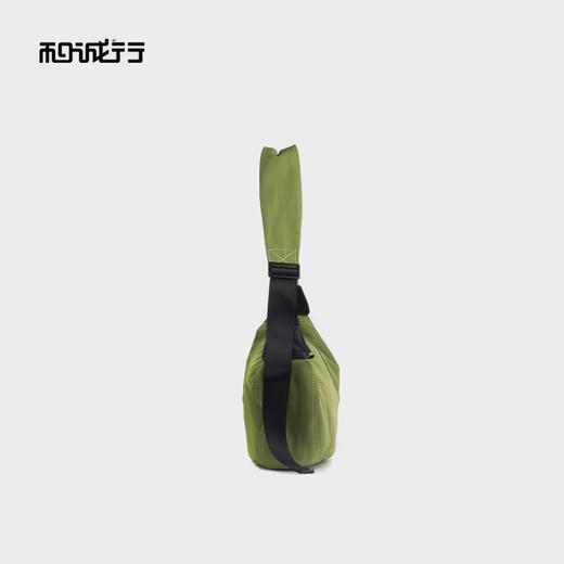 和诚行 2023新款百搭大容量帆布包男女同款休闲运动斜挎包4410022 商品图2