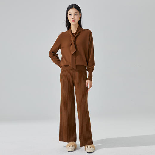 东黎 •  小山羊绒 女士秋冬马尔代夫阳光系带领羊绒衫 3408 商品图8