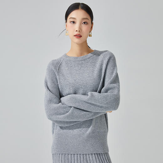 DWBS3394AN小山羊绒 东黎羊绒 马尔代夫阳光·白沙滩 女士针织插肩圆领羊绒衫 商品图4