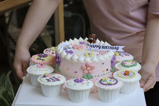 6寸小熊蛋糕+11个纸杯 商品图2