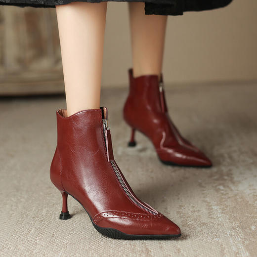 舒适厚底防水台，细高跟尖头镂空雕花短靴MLJ-A918 商品图0