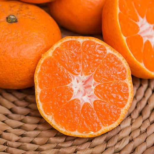 【台州•涌泉蜜桔】 新鲜采摘，果肉细腻香甜，无核无渣，鲜嫩多汁，风味浓郁，可带皮吃~ 商品图0