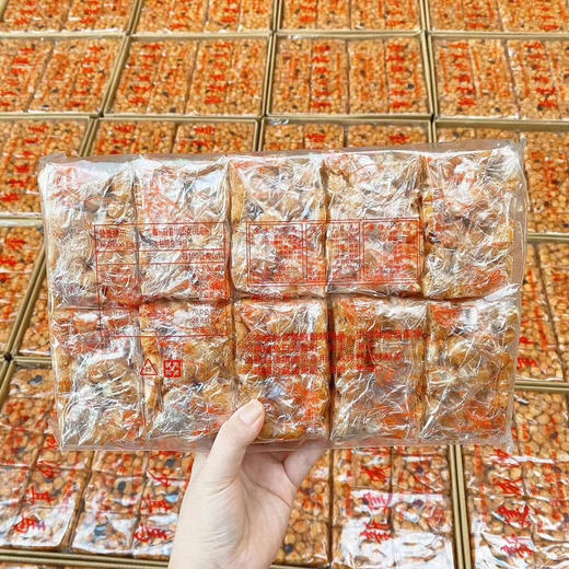 台湾新建成沙琪玛，软而不粘牙，甜而不腻，沙琪玛中的经典款，百年来味道不曾改变，是记忆中最深处的味道 商品图1