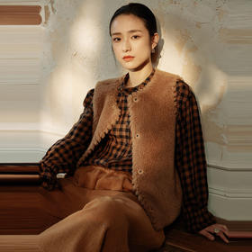 绽放810朵/高端棕色松软加厚绵羊绒防风保暖重手工包边无袖短马甲