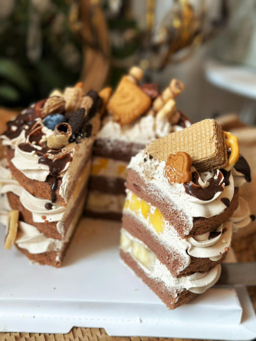 新派阿华田蛋糕，法芙娜巧克力蛋糕体，芒果香蕉夹心，满满巧克力装饰， 超幸福超满足 商品图6