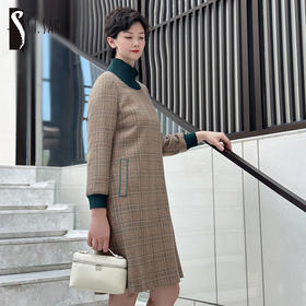 圣三利女装  时尚休闲格纹罗纹领羊毛连衣裙SL121L07