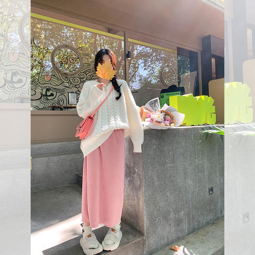 <曾小咸推荐>【简约调性】3色灯芯绒加绒半裙 商品图0