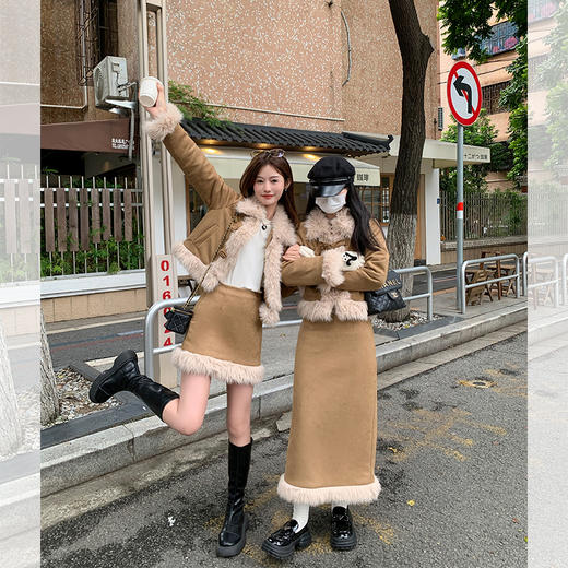 <曾小咸推荐>巨折清仓秒杀，稀有现货24小时发【仅限今日】【打破常规】毛边上衣+短裙和长裙 商品图0