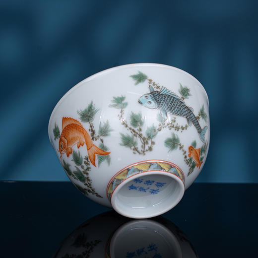 五彩描金鱼藻纹杯 商品图3