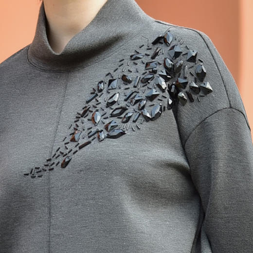 SAINT L’UCK/圣媛女装秋季高领纯色休闲上衣SA319V07 商品图5