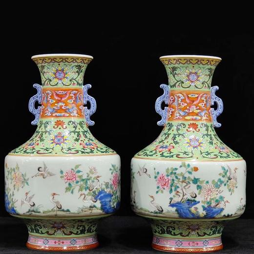 清代乾隆绿地双耳瓶 商品图0