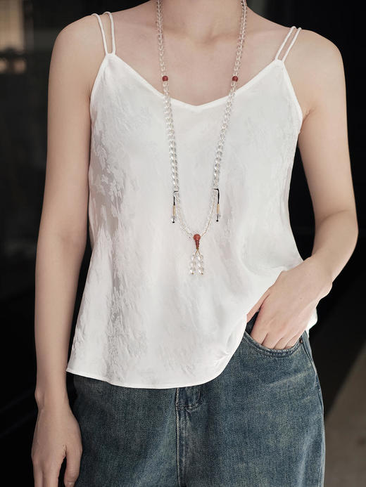 盛唐牡丹 |真丝蝶恋花双肩带吊带(黑色或白色自选) 商品图1