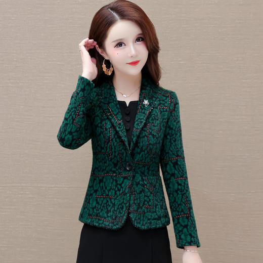 时尚保暖，短款外套西装领仿貂绒秋冬西装外套厚款小香风外套QYM-KED-H1393-Y 商品图0