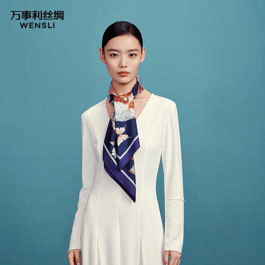 万事利“扇解人意”88厘米双面印花大方巾 商品图0