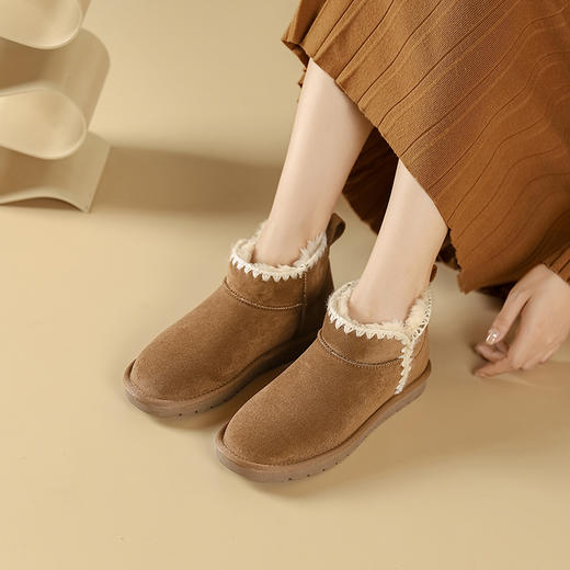 西遇民族风雪地靴女新款冬季可爱钩花短筒面包鞋加绒加厚棉鞋V2034037 商品图1