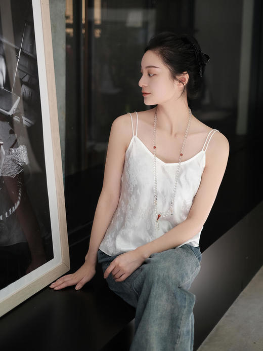 盛唐牡丹 |真丝蝶恋花双肩带吊带(黑色或白色自选) 商品图9