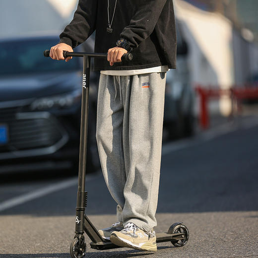 【休闲运动百搭❗️灰色卫裤男】男生常备潮款裤，日系百搭休闲宽松直筒运动休闲裤春秋男生裤子男款长裤裤子男士父亲节礼物新年礼盒年货礼盒 商品图1