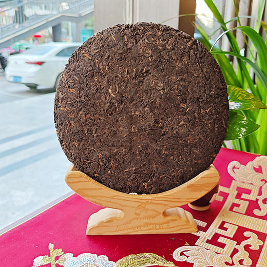 易武正山普洱茶饼木礼盒 商品图4