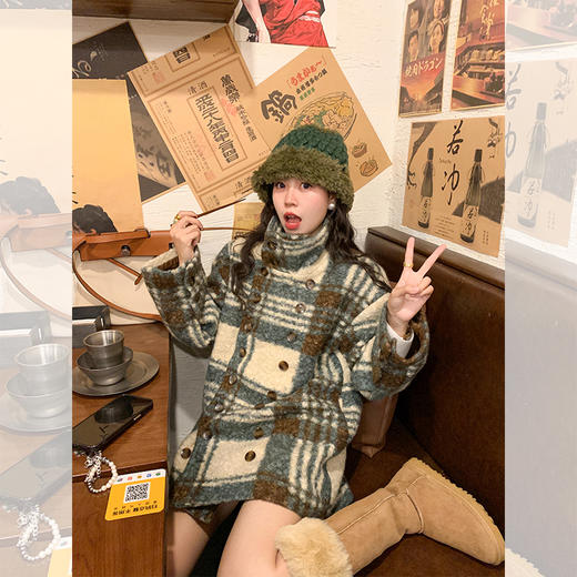 <曾小咸推荐>【巴黎旅途】绿色格子厚外套 商品图1