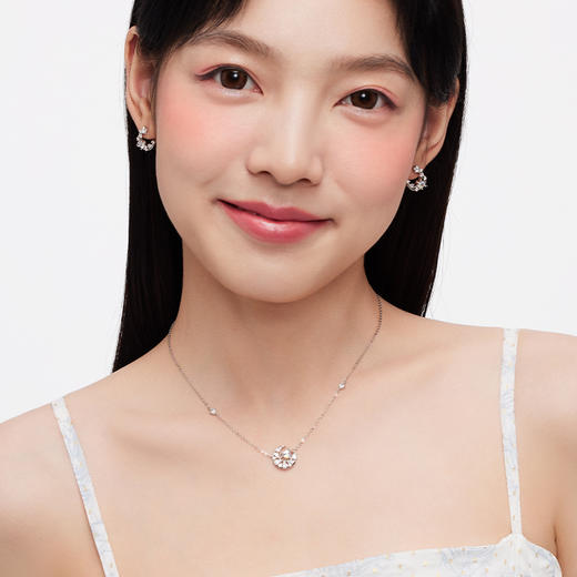 KADER卡蒂罗 梦幻心月项链 女925银小众设计高级锁骨链生日礼物2023新款 商品图2
